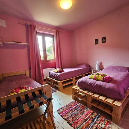 Villa Iris -Pet Friendly Stay - Garden - Private Parking- Bike Friendly Holiday House คอลีโก ภายนอก รูปภาพ